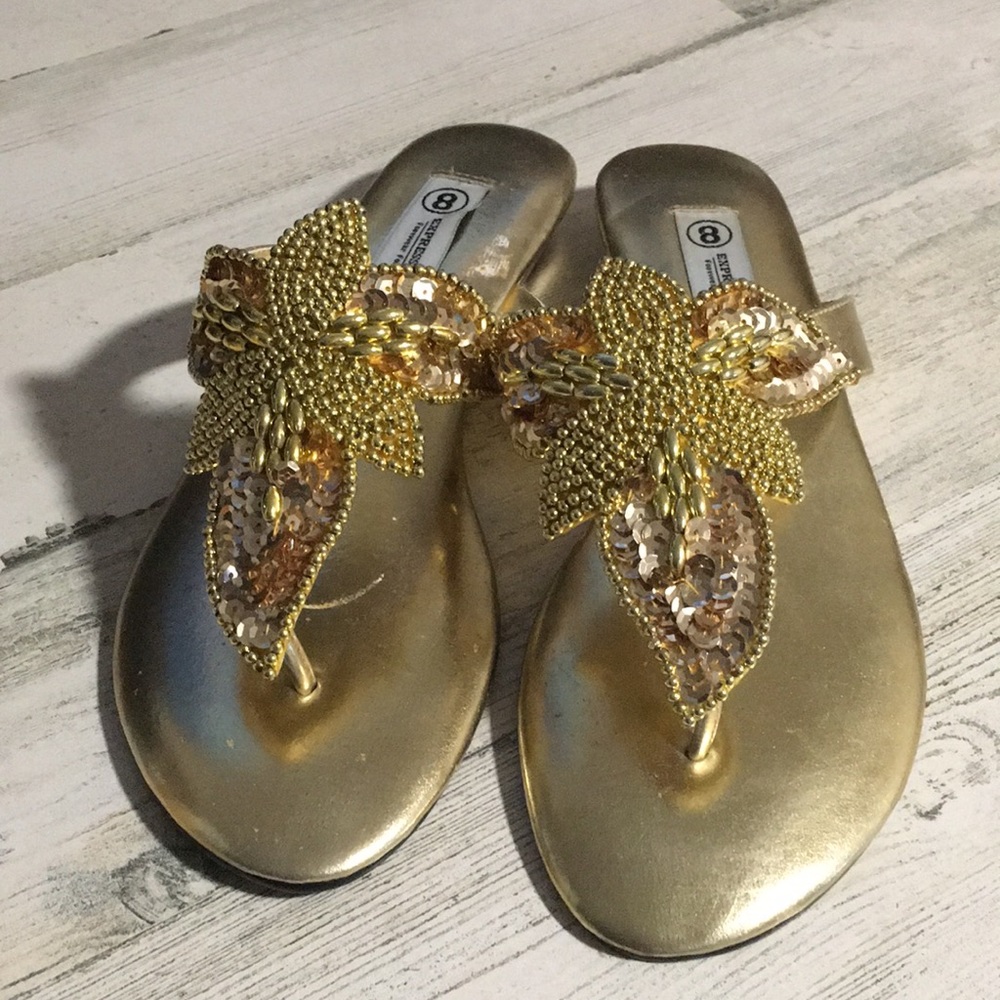 Expressions Footwear for Women gold sequined beaded thong type sandals size 8